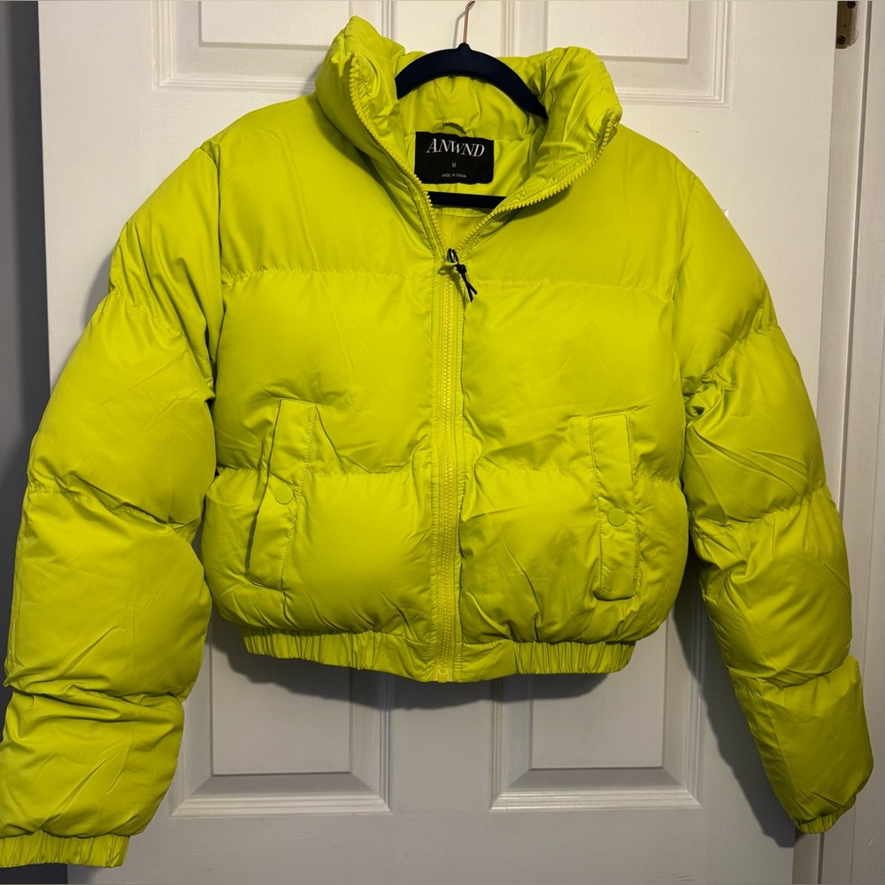 Cropped Puffer Jacket Key Lime Yellow Green - Medium - Picture 3 of 12
